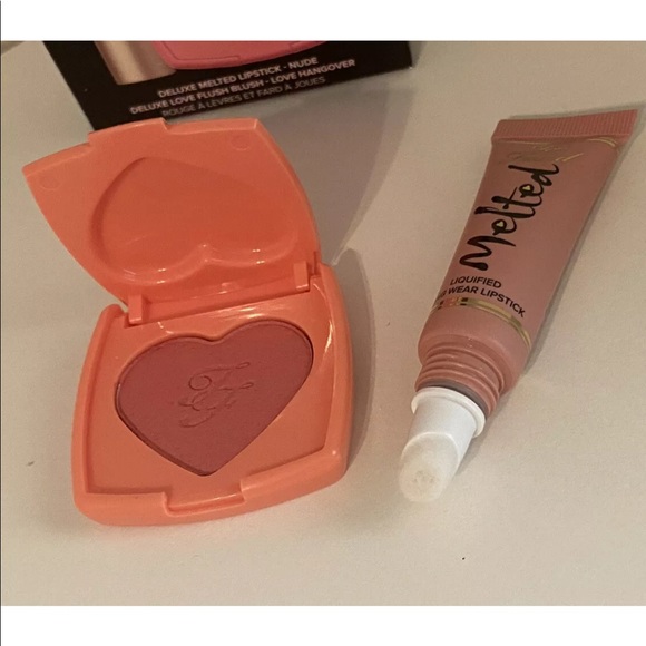 NewToo Faced Melted Kisses and Sweet Cheeks Mini Set nude. Price firm - Picture 4 of 6